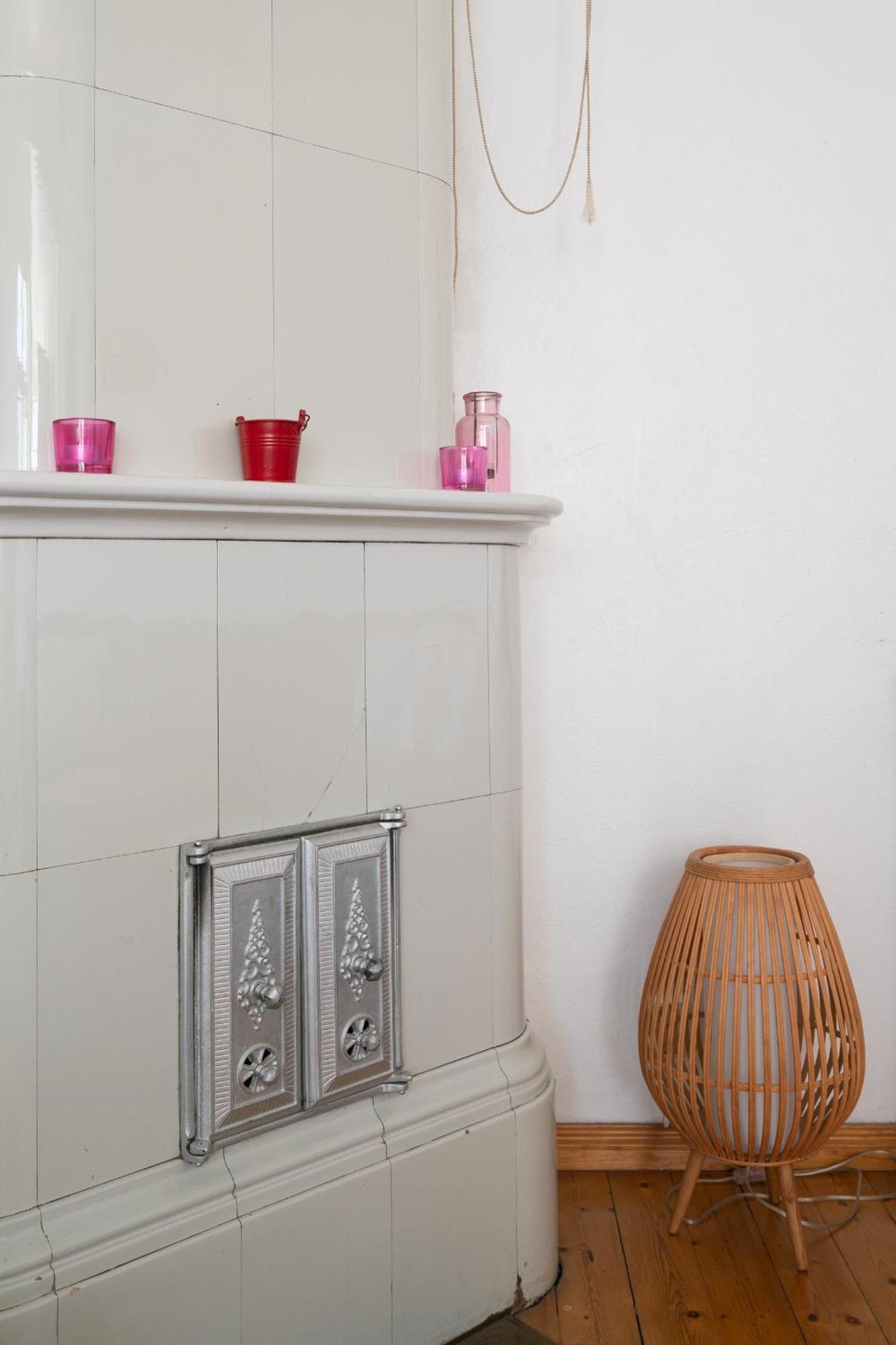 Apartment Vintage 1br In Kamppi With Perfect Location